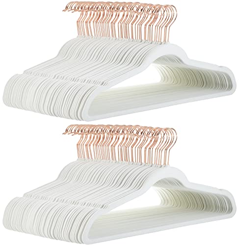 Amazon Basics Slim Velvet Non-Slip Suit Hangers - 30-Pack, Black/Silver