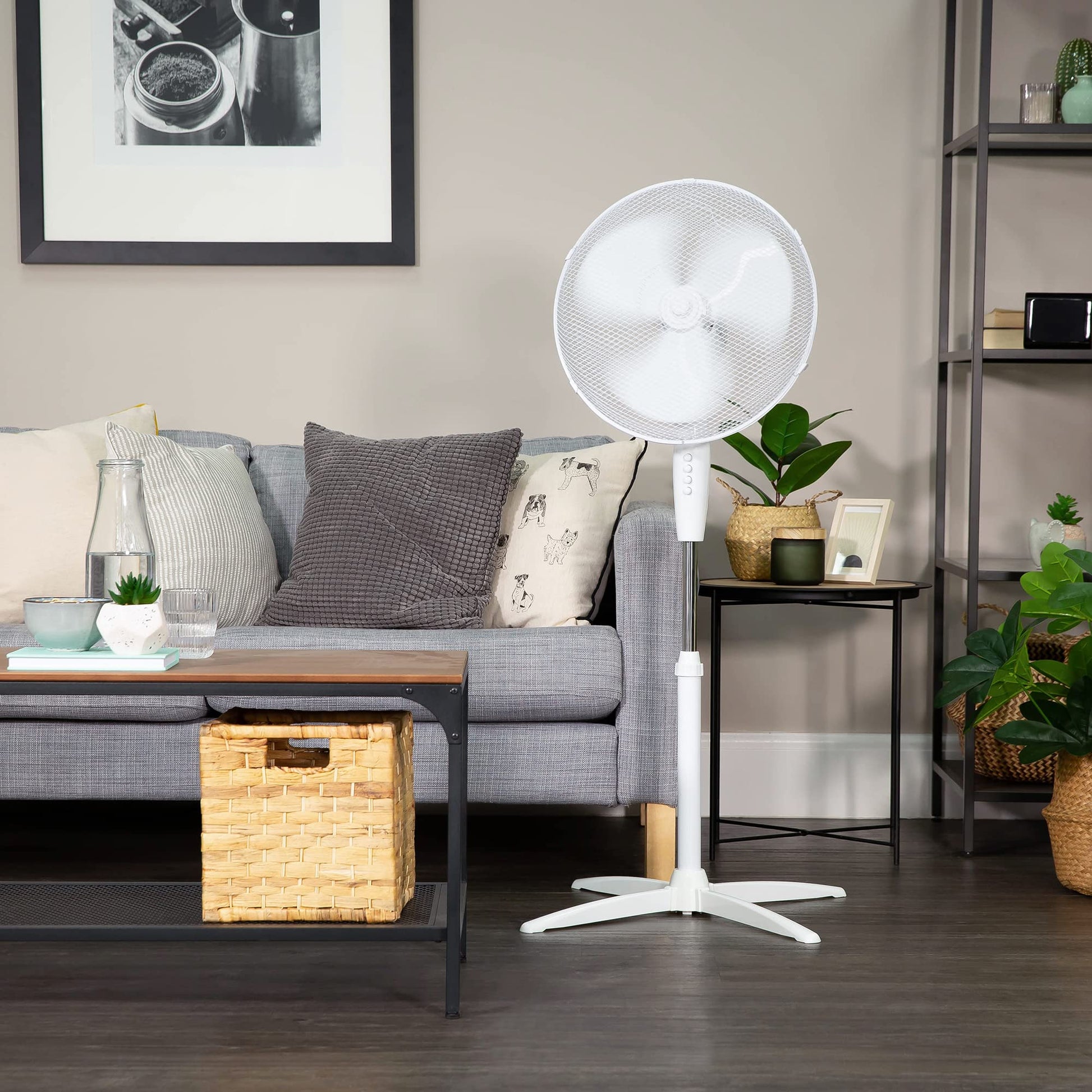 Russell Hobbs 16" Inch, Lightweight, Pedestal Fan, 3 Speeds, Wide-Angled Oscillation, Powerful Airflow, Adjustable Height, Wh