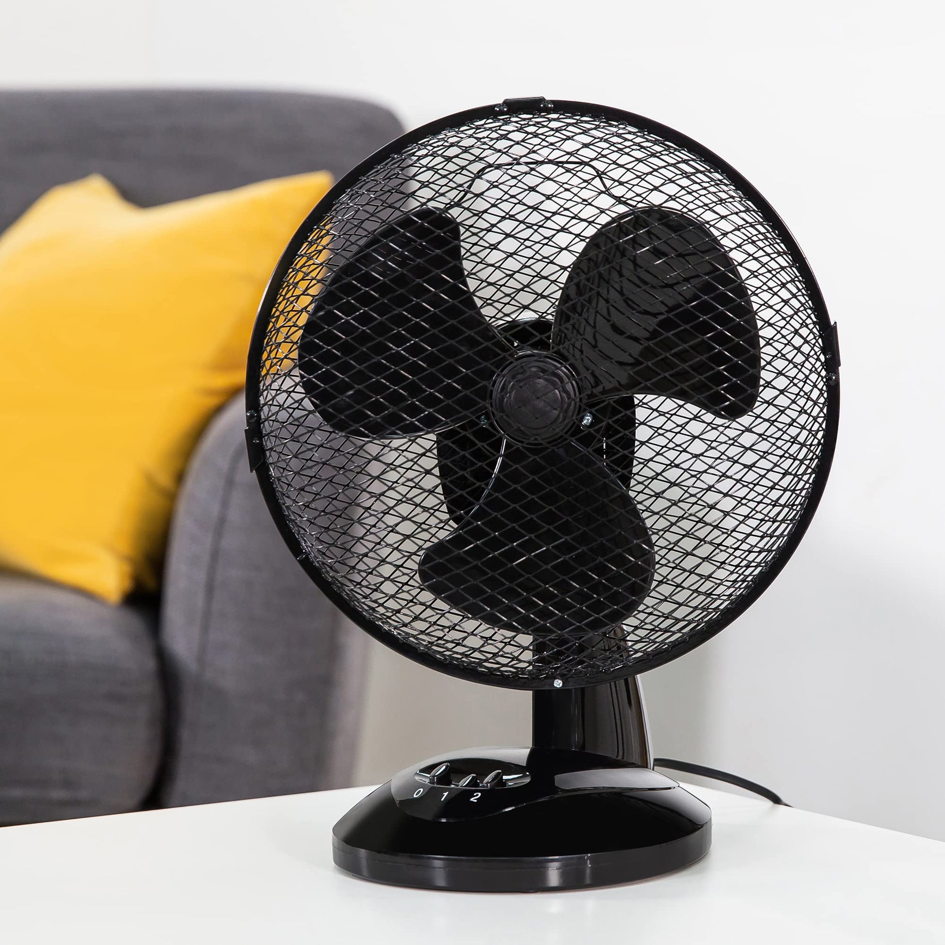 Zanussi 16" Inch, Lightweight, Pedestal Fan, 3 Speeds, Wide-Angled Oscillation, Powerful Airflow, Adjustable Height, Black - 