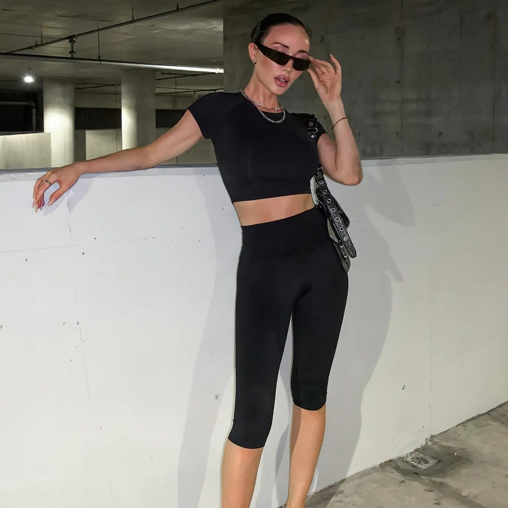 YEOREO Womens Workout Capri Leggings (Classic/Pocket Style) 15"/17"/19" Inseam No Front Seam High Waisted Scrunch Yoga Pants