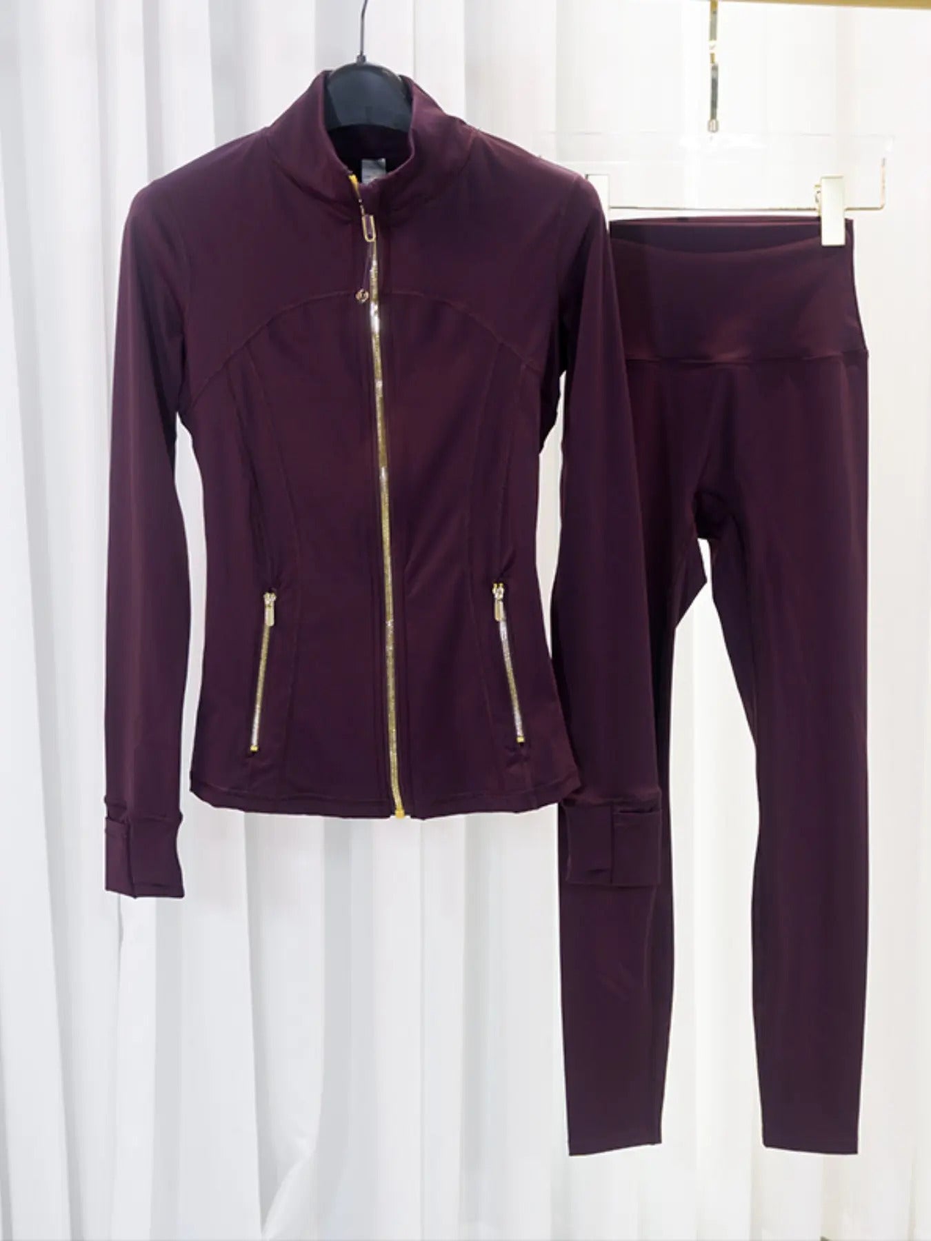 Two-Piece Sports Yoga Set, Women's Golden Zipper Jacket & Seamless Leggings, Yoga Outfit, Seamless Yoga Outfits, Fitted Sport