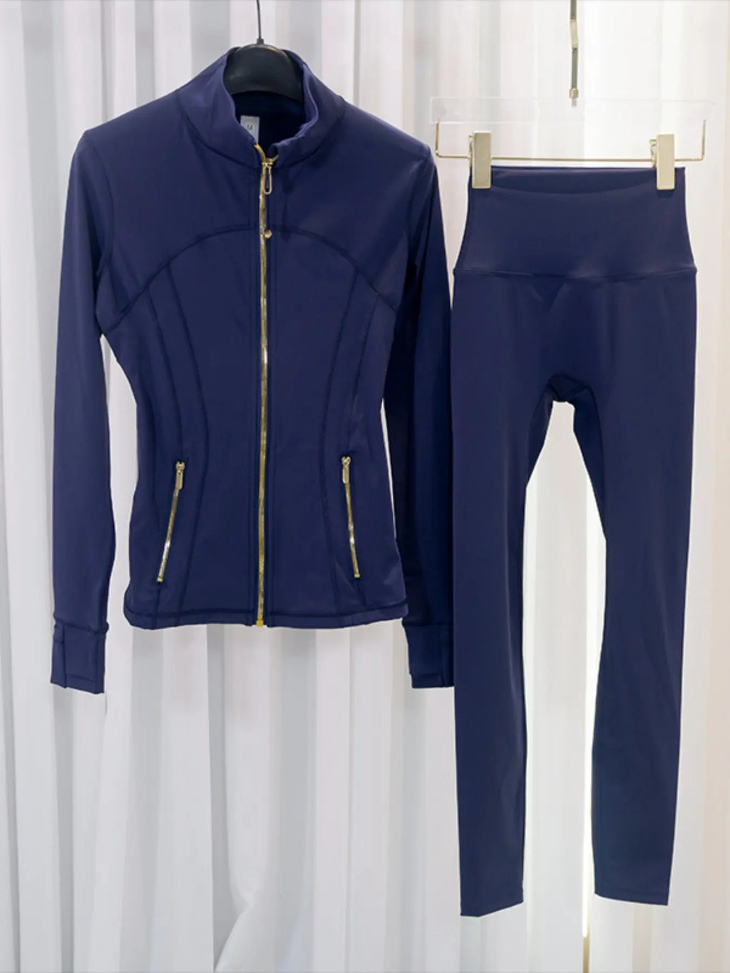 Two-Piece Sports Yoga Set, Women's Golden Zipper Jacket & Seamless Leggings, Yoga Outfit, Seamless Yoga Outfits, Fitted Sport